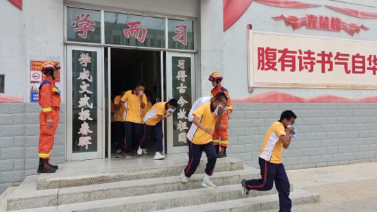 渭源县组织开展消防安全“进军训”主题宣讲活动