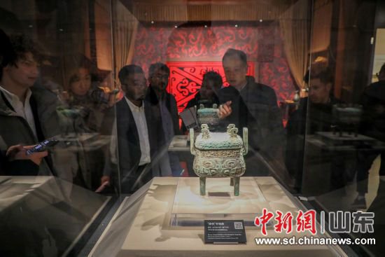 山东滕州：外国友人感受中国文化魅力