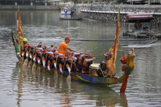 “龙舟节比过年还热闹”：一座古村的百年端午