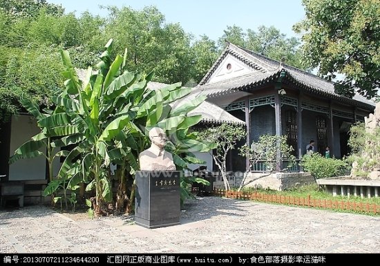 人物 趵突泉公园/《济南城…》济南趵突泉公园芭蕉树人物雕像