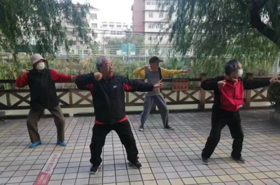 长宁这两个家庭上榜上海“健康家风故事20佳”名单