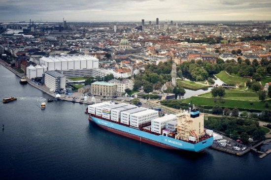 全球首艘甲醇动力集装箱船舶命名为“劳拉马士基”