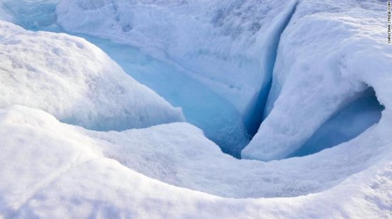 <em>格陵兰岛</em>冰川正以前所未有速度融化