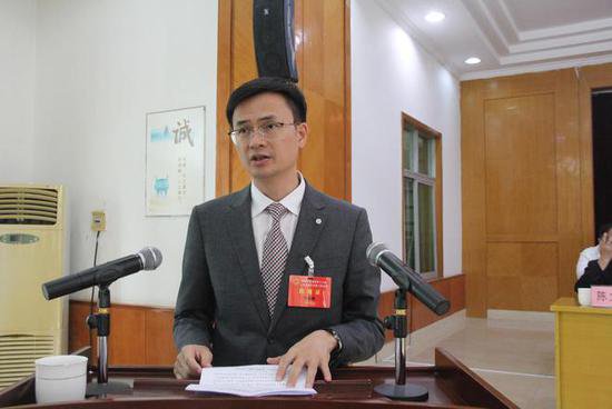 惠城区马安镇十八届人大六次会议召开，选举产生新任镇长