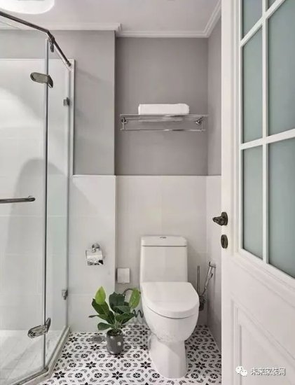 卫生间装修，<em>用玻璃隔</em>出独立淋浴间，干湿分离这样做最省心！
