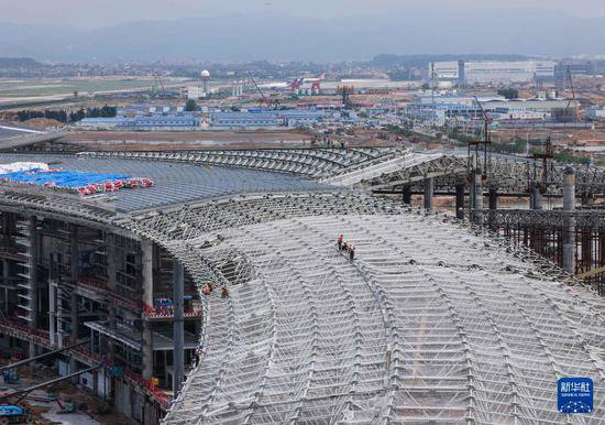 <em>广州</em>白云机场T3航站楼钢结构即将封顶