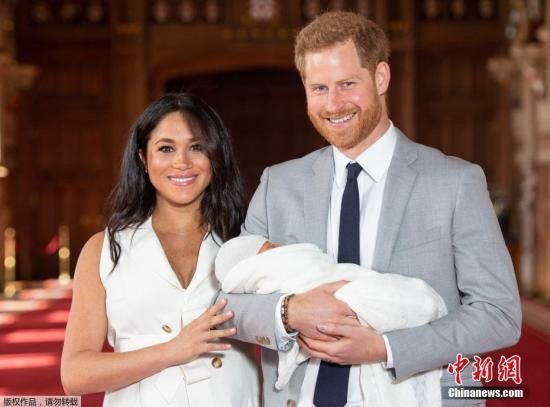 <em>英国</em>哈里王子夫妇诞下二胎 为爱女<em>取名</em>以致敬她们