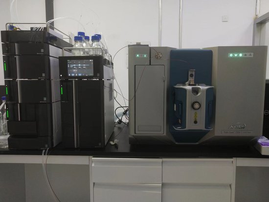 高效液相色谱-串联四极杆质谱联用仪