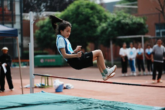奔跑吧，少年！重庆科学城<em>康</em>居西城小学校举行第八届田径运动会