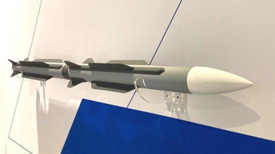 美媒：波音推出全新远程空空导弹概念，或受中国歼16携带神秘...