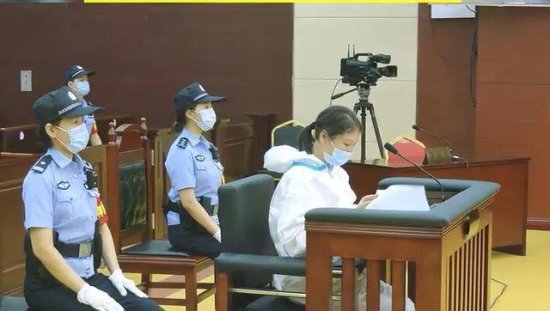 劳荣枝二审第三日辩方提交新证据 同学称其善良被检方当庭驳斥