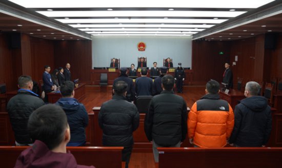 上海二中院一审公开宣判<em>被告人</em>姜文华故意杀人案