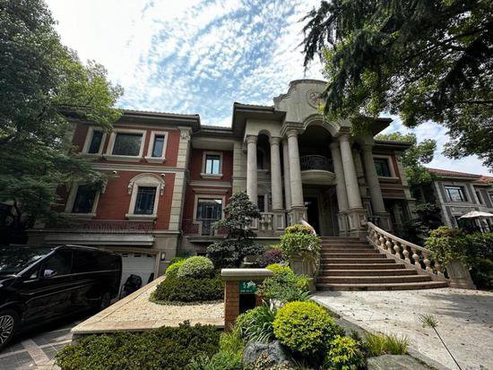 上海市今年最贵的法拍别墅诞生！价值近2亿别墅被拍卖，静候富豪