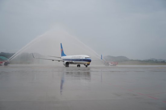 鄂州花湖机场开航，湖北国际物流核心枢纽再提速