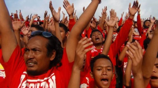 印尼<em>足球</em>惨案频发的罪魁祸首都<em>有哪些</em>？