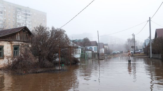 水灾持续 俄罗斯奥伦堡市又有300多栋<em>房屋</em>被淹