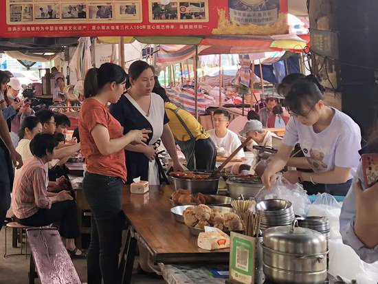 广西柳州：“反向赶集”带火乡村旅游经济