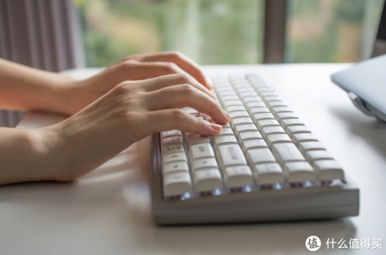 杜伽Hi Keys键盘，独一无二与众不同的微凸设计，手感究竟如何？
