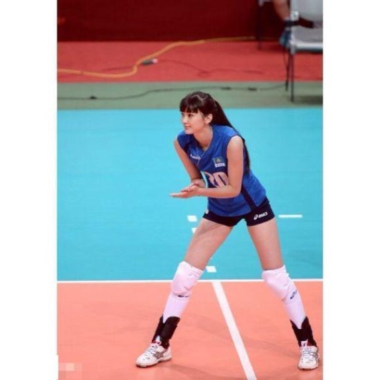 美女 美腿 哈萨克/2014年7月25日，在台北举行的亚洲青年女子排球锦标赛，焦点...