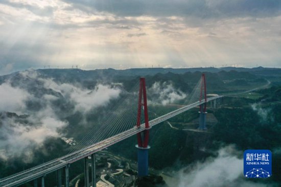 “桥旅融合”为<em>贵州</em>山区旅游发展注入新活力