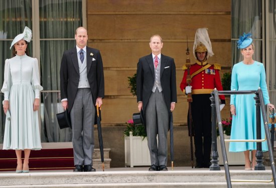 英国白金汉宫继续举行<em>皇家花园</em>派对 威廉王子和凯特王妃出席