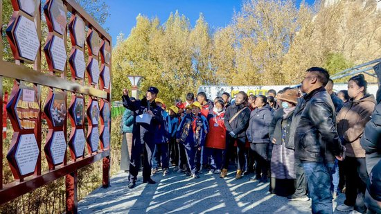 逛公园 学知识！西藏日喀则市江孜县禁毒主题公园正式开园