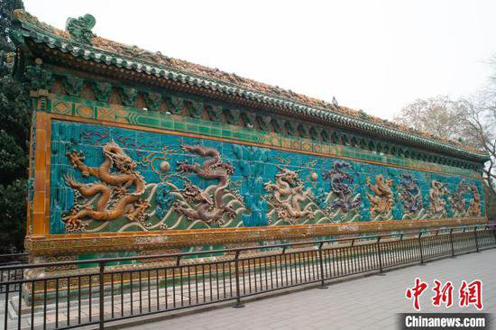 皇家园林“寻龙记”：中国唯一双面九龙壁藏着多少龙？