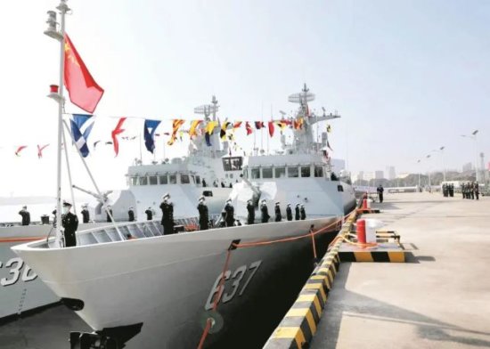1年17万吨，2021中国海军新增军舰一览图(修订)，两攻10盾10护...
