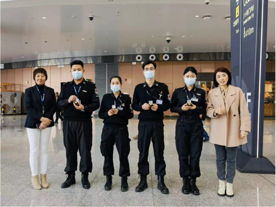 兴安检·心服务 首都机场安保公司收到两份来自“12326”热线的...