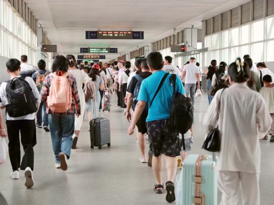 “五一”假期国铁南宁局预计发送旅客460万人次