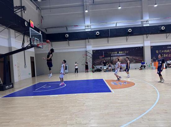 济南北部新地标——天桥区全民健身中心篮球馆正式向社会开放