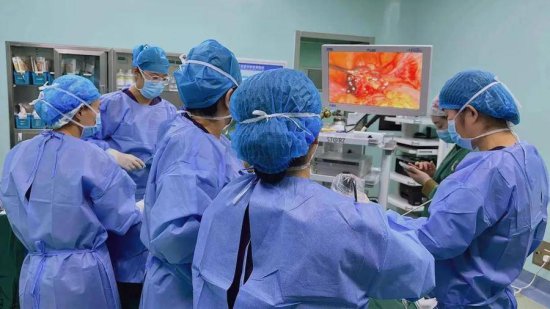 济南南郊医院妇科为异位妊娠患者实施腹腔镜手术