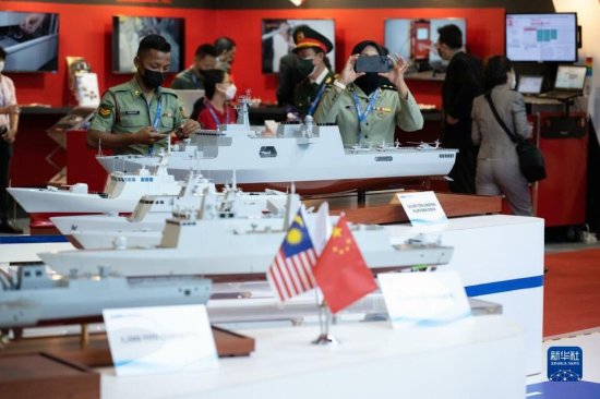 <em>中国军工</em>亮相第17届马来西亚亚洲防务展