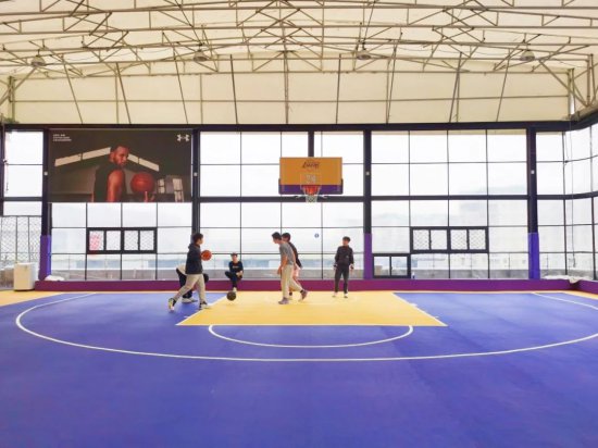 长宁西部新开了一家“篮球公园”
