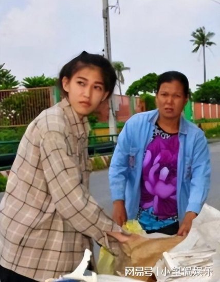 真励志，泰国<em>捡垃圾</em>的大妈，生了一个“选美冠军”女儿