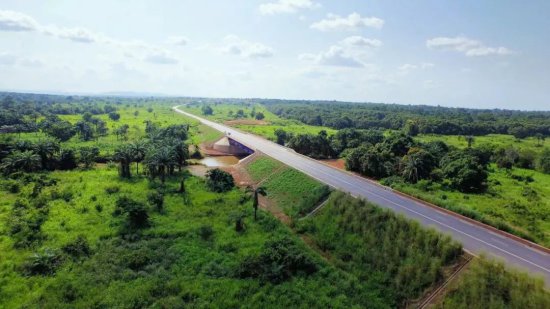 刚果（布）总统萨苏：国家1号公路为刚果（布）带来了一场真正的...