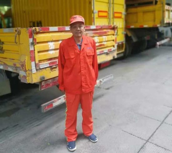 42年清淤30000吨，杭州老董要退休，他对徒弟们说：你们不争气...