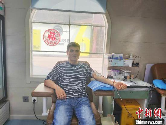 越南留学生段忠诚5次无偿献血：要帮助有需要的中国朋友
