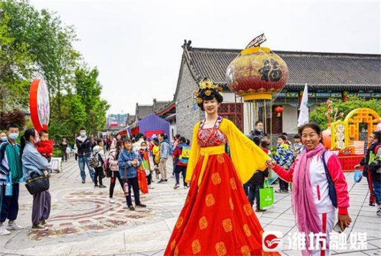 <em>杨家埠</em>获评“2021-2023年度中国民间文化艺术之乡”