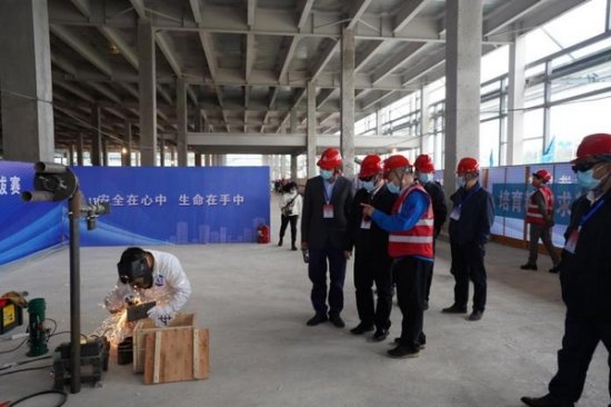 2022年全国<em>建筑行业</em>职业技能竞赛贵州省选拔赛启动