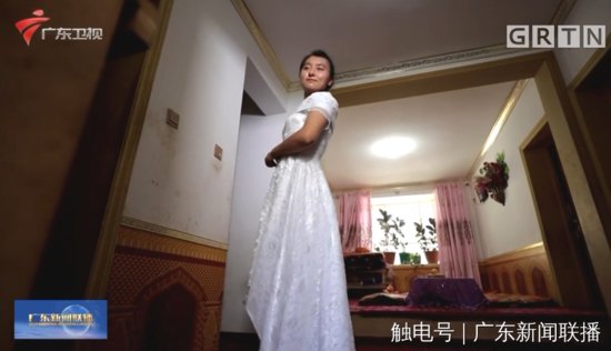 广东援疆 助维族女孩圆梦服装设计