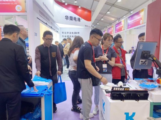 中山古镇灯博会成功举办 第一品牌灵科超声波蓄能新质生产力