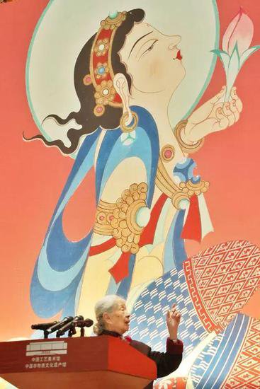 “花开敦煌——常沙娜从艺八十周年艺术与设计展”在京开幕