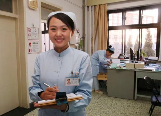 青年医务工作者王威：从与癌症同行到与患者作伴