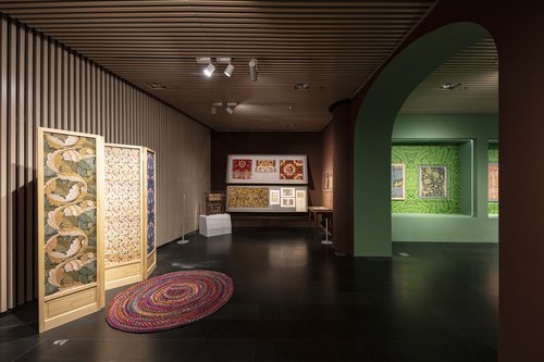 清华大学艺术博物馆举办“明灯：从威廉·莫里斯到麦金托什”特展