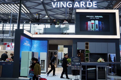 VINGARDE维佳德闪耀2024AWE展，以智能科技引领品酒新境界