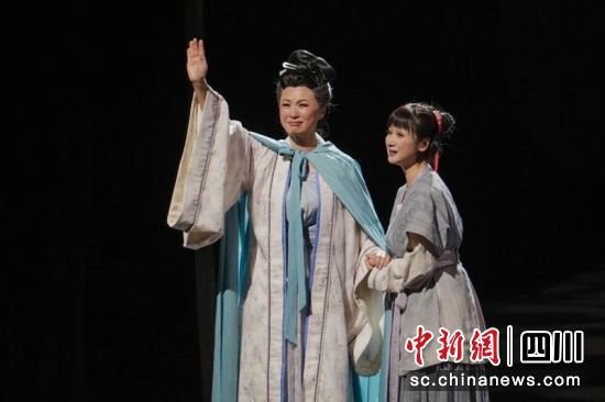 话剧《苏母》在北京首演
