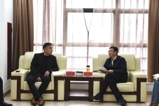 贵州跨境电商品牌出海孵化交流座谈会在经济区召开-新华网