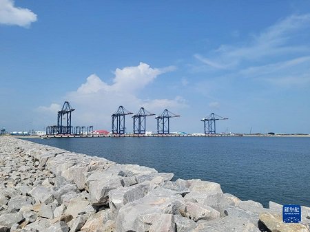 中企开发的西非“明星港”迎来史上<em>最大货轮</em>