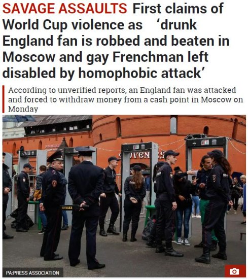 2同性恋偶遇俄足球流氓,1人头部遭暴击,下颚流血